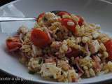 Salade de blé, jambon, tomates cerise et feta