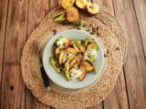 Salade Burrata, nectarine, avocat