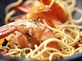 Nouilles chinoises, gambas et basilic