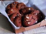 Cookies à la pâte de chocolat noir et aux amandes effilées