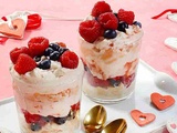 Coupes de tiramisu aux fruits rouges