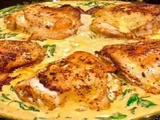 Poulet aux épinards avec une sauce crémeuse au paprika