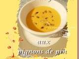 Crème de potiron aux pignons de pin