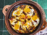 Tajine de tomate au khlii et aux oeufs