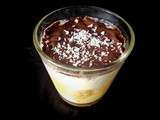 Panacotta banane, noix de coco, et croquant de chocolat