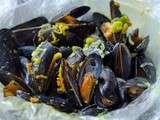 Moules en papillote au safran et curcuma frais