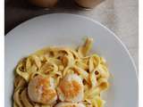 Tagliatelles aux noix de Saint Jacques et fromage ail et fines herbes COOKÉO