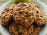 Apple Cinnamon Oatmeal Cookies Recipe for Warm, Cozy Treats