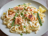 Creamy Salmon Pasta Recipe with Rich Sauce and Fresh Herbs
