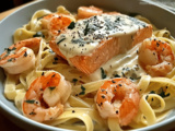 Shrimp and Salmon Alfredo Recipe with Creamy Garlic Sauce