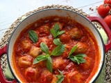 Boulettes de pois chiches, sauce tomate et menthe