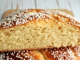 Brioche tressée au mascarpone et sucre perlé