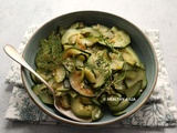 Grosse courgette du jardin poêlée aux herbes