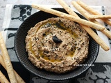 Houmous à l’ail noir