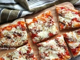 Pinsa aux tomates et anchois