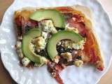 Pizza feta-avocat