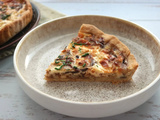 Quiche aux oignons caramélisés et à la feta