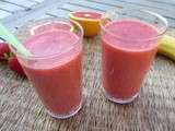 Smoothie fraise-banane-pamplemousse