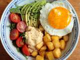 Buddha bowl au blé, polenta et avocat