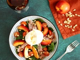 Salade de nectarine jaune, épinards et burrata