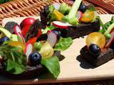 Tarte noire aux crudités colorées #FraîchAttitude