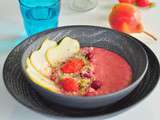 Smoothie bowl poire fruits rouges