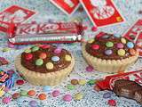 3ème participation à notre concours: Tartelettes à la mousse de Kit Kat et de Smarties de Sandrine