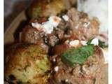 Boulettes d’agneau, sauce tomate, feta et basilic