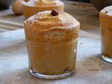 Souffle au caramel & noisettes concassees