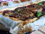 Tarte fine aux figues fraiches confites & crottin de chevre, parfumee au thym