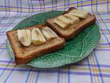 Pain grillé au beurre de cacahuète et banane