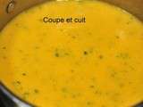 Soupe toute douce de patates douces, chèvre et coriandre