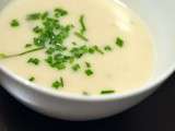 Velouté de chou-fleur aux herbes et au chèvre