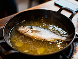 Bar au court-bouillon : Quelle recette inratable pour un poisson parfait