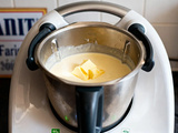 Béchamel au Thermomix : recette rapide, légère et crémeuse