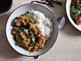 Curry de porc au poivre vert thaï : la recette épicée et parfumée