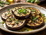 Aubergine : bienfaits, recettes et conseils pour la cuisiner facilement