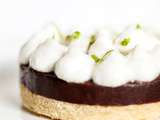 Entremet chocolat noir, citron vert et miel