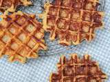 Gaufre à la bière, au fromage et aux pommes de terre écrasées