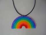 Pendentif arc-en-ciel en minis perles Hama