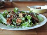 Salade de pêches grillées, amandes fumées et tofu pané au sésame