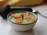 Soupe crue courgette avocat basilic