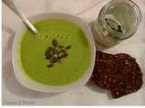 Soupe  Shrek  aux petits pois, courgette et fenouil au curry