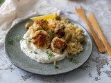 Boulettes de poulet à la grecque, orzo au citron & sauce feta