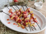 Brochettes de rhubarbe et fraises