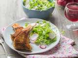 Côtes d’Agneau panées aux Herbes et Miel, salade de Pourpier & Radis