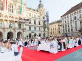 Die Lange Tafel, la longue Table – Evénement culinaire à Graz