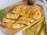 Fougasse aux herbes & Chanvre, Pesto de fanes￼