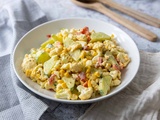 Salade de chou-fleur croquante au maïs et concombre