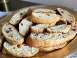 Bouskoutou - croquants a la bônoise aux amandes- grains d'anis et raisins secs sans oeufs